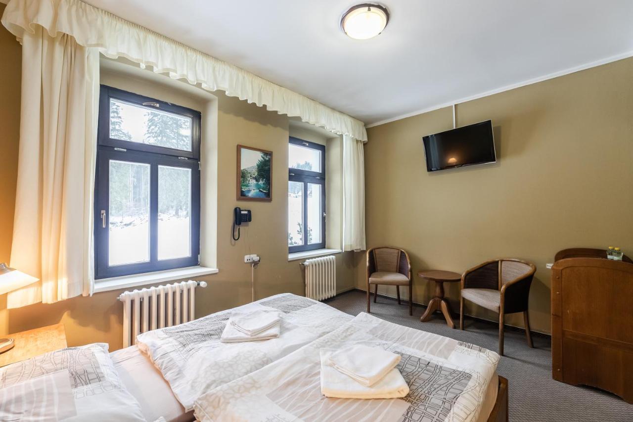 Hotel Perla Jizery Josefuv Dul Exterior photo