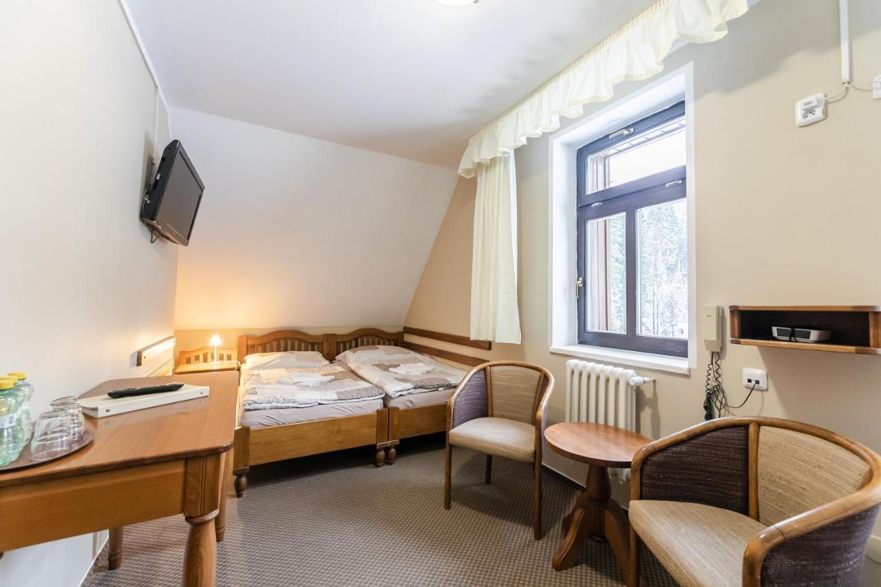Hotel Perla Jizery Josefuv Dul Exterior photo